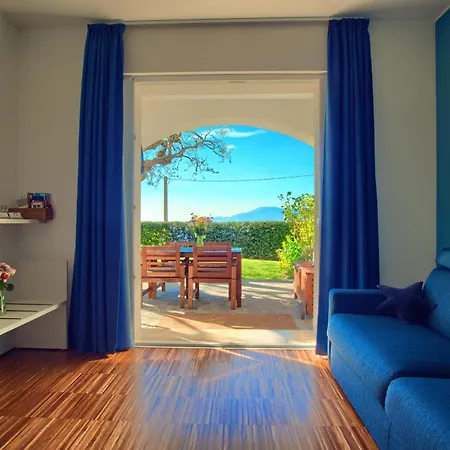 Casa Con 2 Da Letto,piscina Jacuzzi Ac Wifi E Bici Elettriche Prázdninový dům *