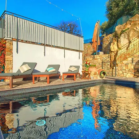 Casa Con 2 Da Letto,piscina Jacuzzi Ac Wifi E Bici Elettriche Prázdninový dům *