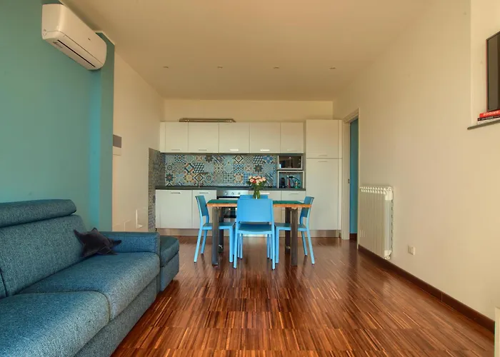 Casa Con 2 Da Letto,piscina Jacuzzi Ac Wifi E Bici Elettriche Vakantiehuis *