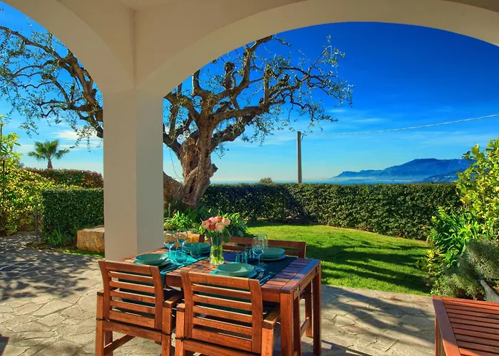 Casa Con 2 Da Letto,piscina Jacuzzi Ac Wifi E Bici Elettriche