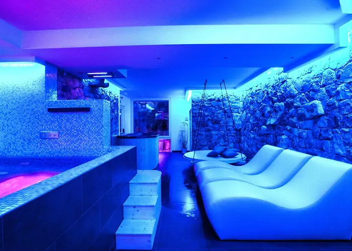 Casa Con 2 Da Letto,piscina Jacuzzi Ac Wifi E Bici Elettriche